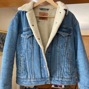 Levi’s Original Sherpa Lined Trucker denim Jacket